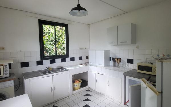 Maison à vendre    7 pièces • 174 m2 Le Gosier