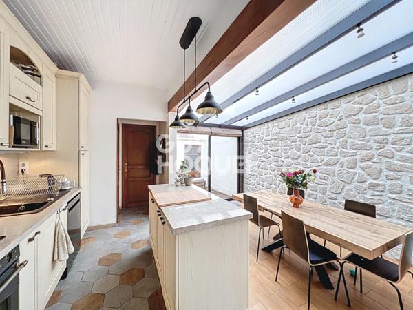 Maison de ville atypique type 4 à vendre