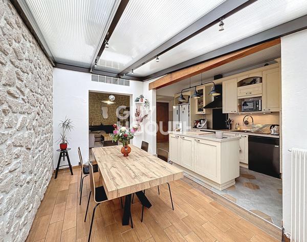 Maison de ville atypique type 4 à vendre