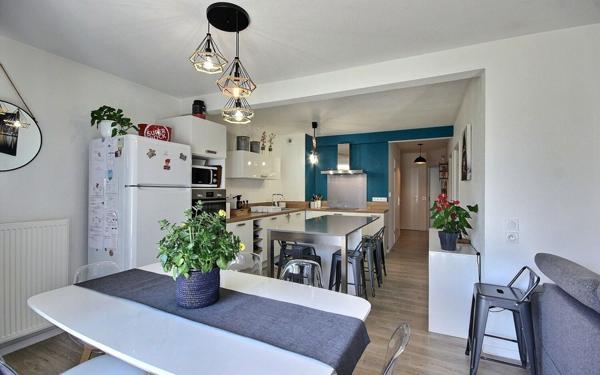 Appartement à vendre    4 pièces • 86,70 m2 Pau