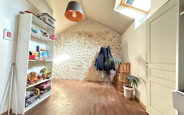 Maison à vendre    5 pièces • 158,39 m2 Miramas