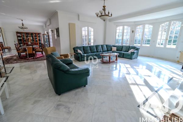 Maison à vendre 8 pièces 373 m² Lamorlaye