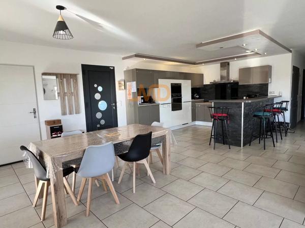 Villa 120m2 plain pied de 2017, 3 Chambres, piscine chauffee