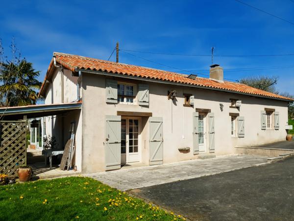 Maison à vendre 4 pièces SAINT PARDOUX SOUTIERS (79)