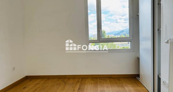 À vendre Appartement 5 pièces 115.34 m² - ÉChirolles 38130