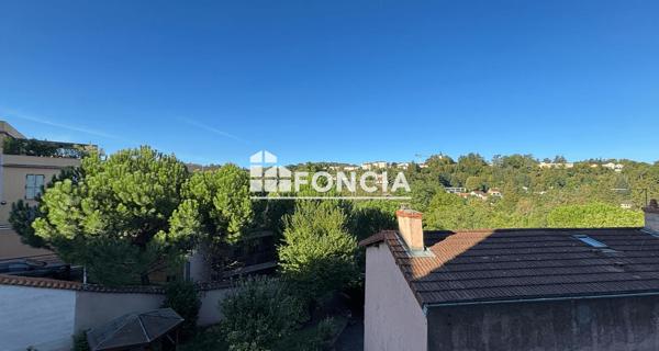 Location Studio 25.4 m² - Francheville 69340
