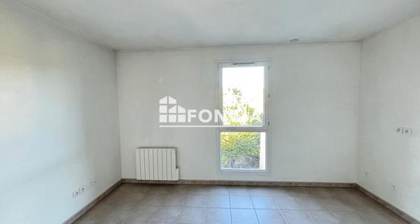 Location Studio 25.4 m² - Francheville 69340