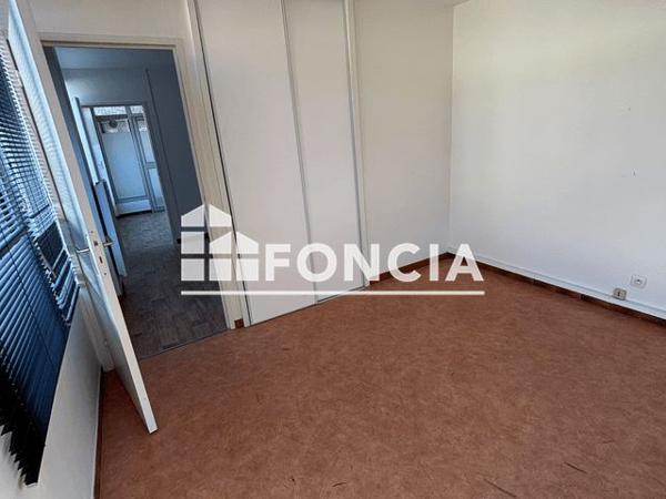 À vendre Local commercial 40 m² - Agen 47000