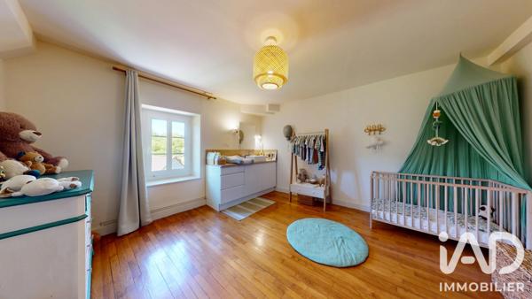 Maison à vendre 8 pièces 233,55 m² Auxerre