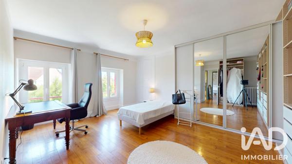 Maison à vendre 8 pièces 233,55 m² Auxerre