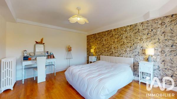 Maison à vendre 8 pièces 233,55 m² Auxerre