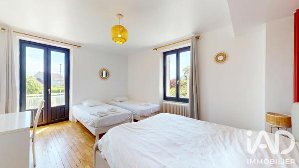 Maison à vendre 8 pièces 233,55 m² Auxerre