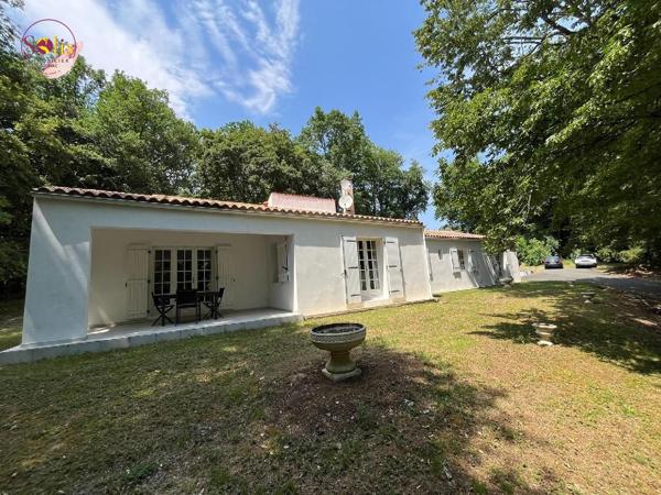A 10 minutes de COGNAC ! Venez visiter cette maison ...
