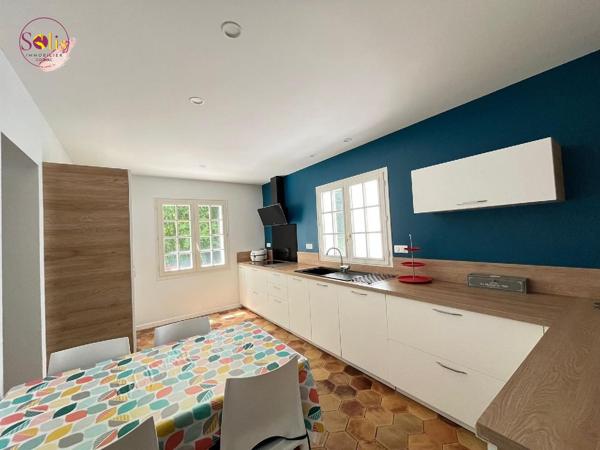 A 10 minutes de COGNAC ! Venez visiter cette maison ...