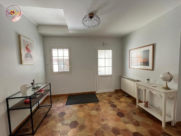 A 10 minutes de COGNAC ! Venez visiter cette maison ...