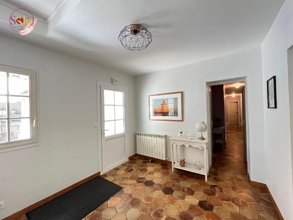 A 10 minutes de COGNAC ! Venez visiter cette maison ...