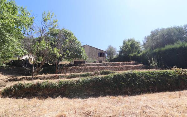 Maison à vendre    2 pièces •  Berre-les-Alpes