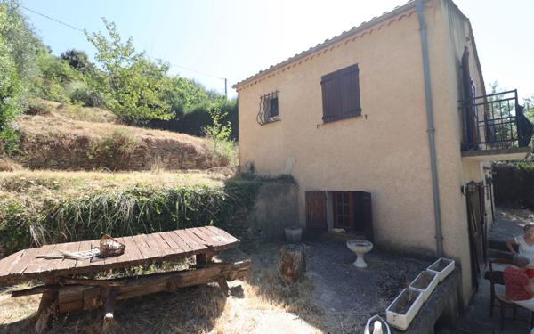 Maison à vendre    2 pièces •  Berre-les-Alpes