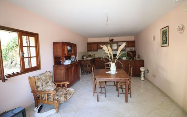 Maison à vendre    2 pièces •  Berre-les-Alpes