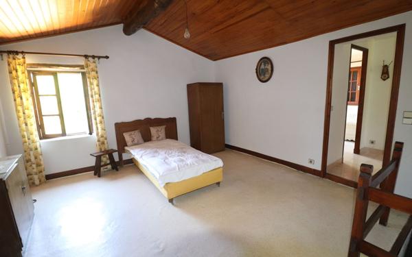 Maison à vendre    2 pièces •  Berre-les-Alpes