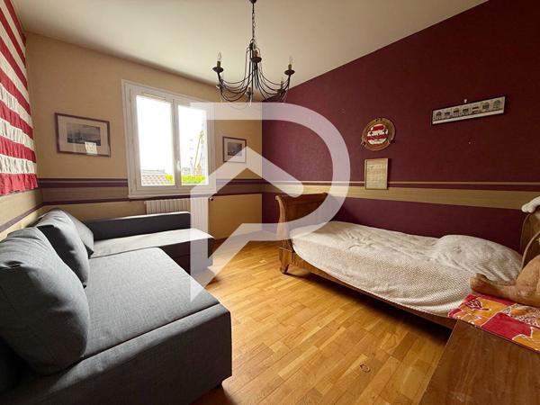 Maison 7 pièces 180.7 m2