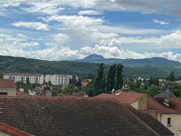 T3 de caractère au calme, 3/3 dernier étage – 64,60 m2