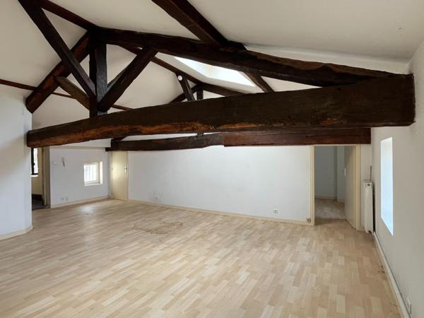 T3 de caractère au calme, 3/3 dernier étage – 64,60 m2