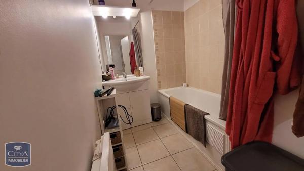 Appartement à louer 2 pièces 48.05m² Albert (80300)