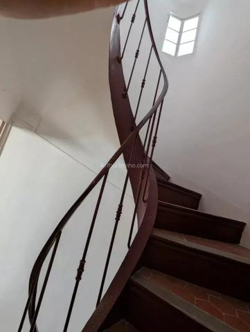Vente                                                      Maison de village
                        
                     4 pièces                      71 m2                     à Salernes