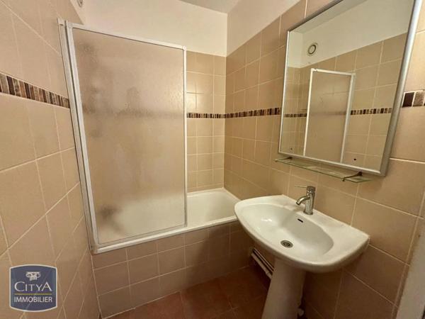 Appartement à louer 2 pièces 33.51m² Nîmes (30000)