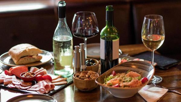 Fonds de commerce et possibilité d'acquérir les murs.