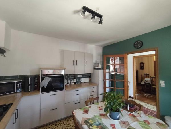 MAISON DE PLAIN PIED AVEC JARDIN ATTENANT