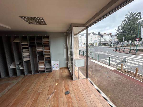 Local Commercial Sainte Luce Sur Loire 118 M2