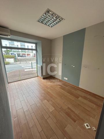 Local Commercial Sainte Luce Sur Loire 118 M2