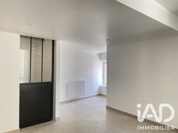 Appartement à vendre 4 pièces 74,03 m² Eyguières