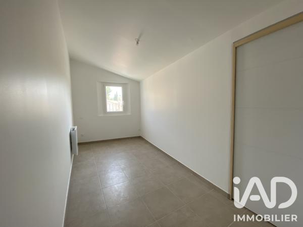 Appartement à vendre 4 pièces 74,03 m² Eyguières