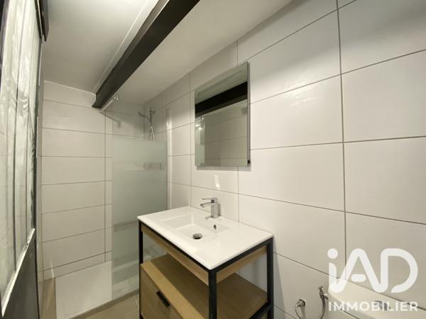 Appartement à vendre 4 pièces 74,03 m² Eyguières