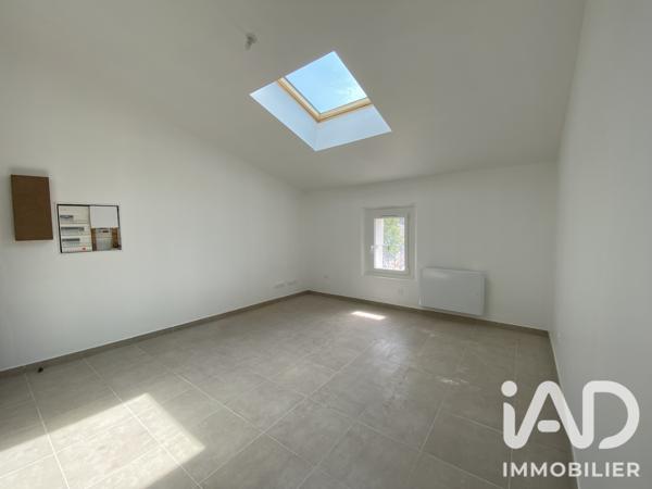 Appartement à vendre 4 pièces 74,03 m² Eyguières