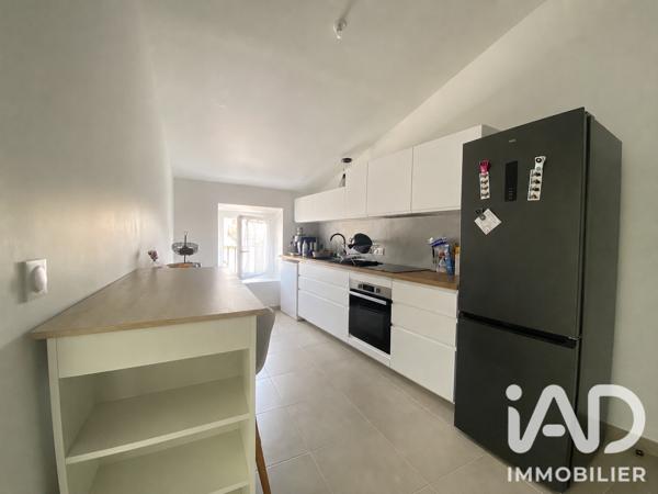 Appartement à vendre 4 pièces 74,03 m² Eyguières