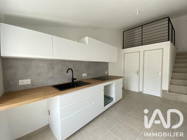 Appartement à vendre 4 pièces 74,03 m² Eyguières