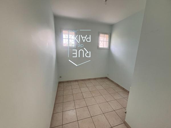 86200 LOUDUN RARE Location LOUDUN : plain-pied centre ville !