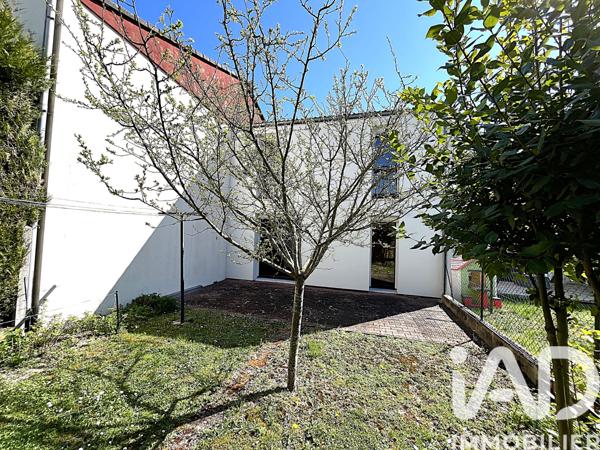 Maison à vendre 6 pièces 103 m² Pont-Sainte-Marie