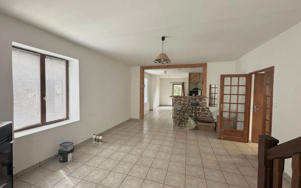 Maison à vendre    5 pièces •  Taluyers