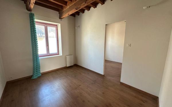 Maison à vendre    5 pièces •  Taluyers