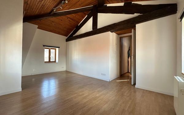 Maison à vendre    5 pièces •  Taluyers