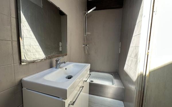 Maison à vendre    5 pièces •  Taluyers