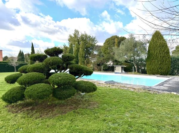 Haut Latresne- Maison de 190m² habitable sur terrain de 2765m2 avec piscine et garage , Latresne Haut Latresne- Maison de 190m² habitable sur terrain de 2765m2 avec piscine et garage , Latresne