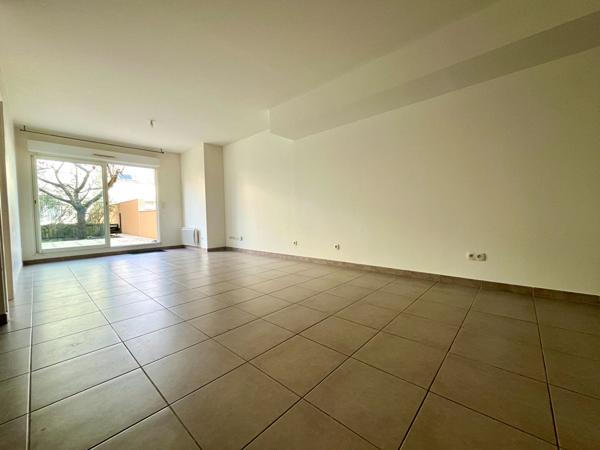 Appartement avec terrasse et jardin privatif , Nantes Appartement avec terrasse et jardin privatif , Nantes