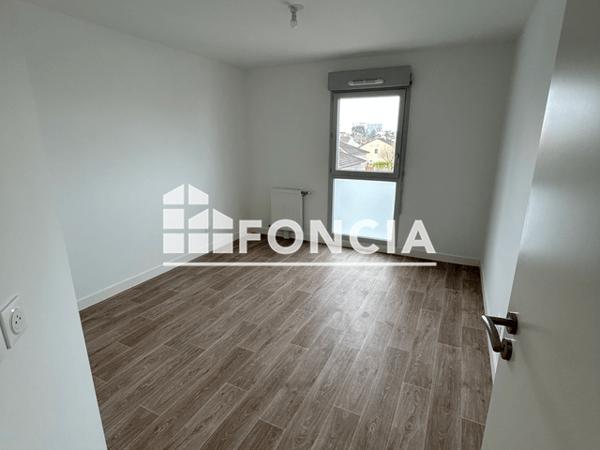 Location Appartement 3 pièces 62.01 m² - 17 RUE JEAN RICHARD BLOCH Poitiers 86000