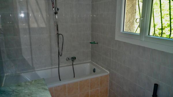 Maison de 113 m² à rénover sur un terrain de 436 m²
